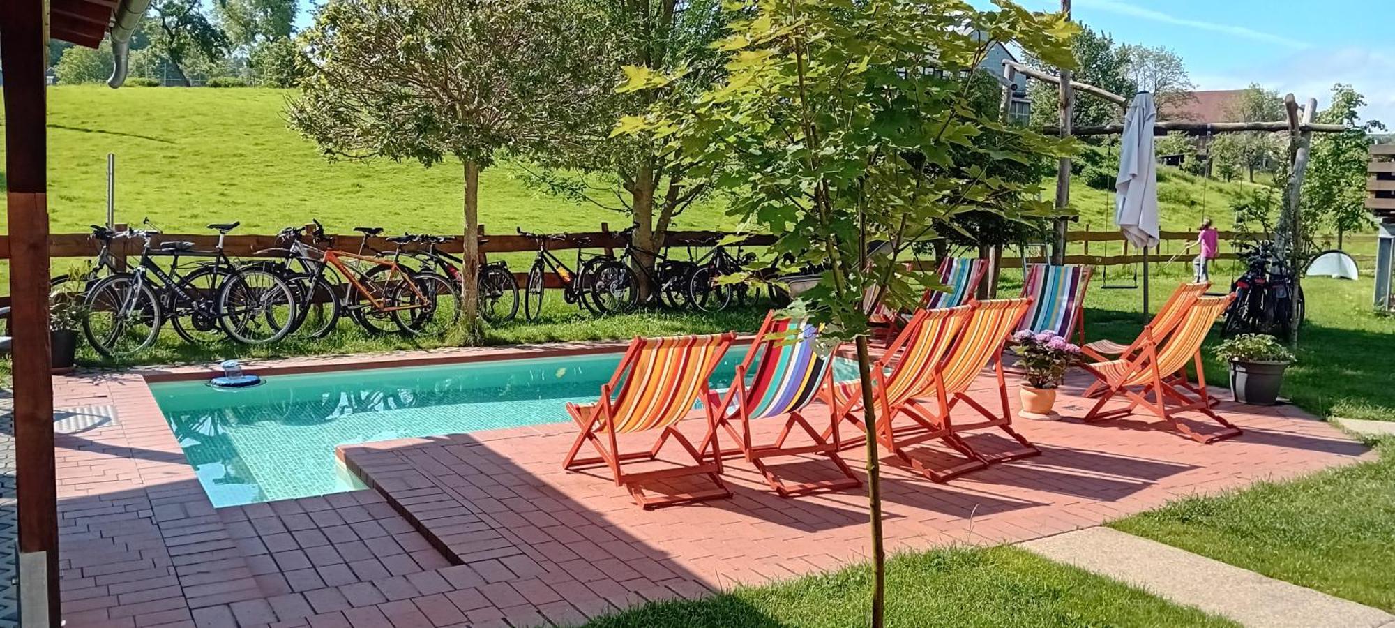 Eisenbahnromantik Im Urlaub Heinsdorfergrund Bagian luar foto